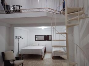 Quarto loft privativo na casa Alter Centric Trav Copacabana